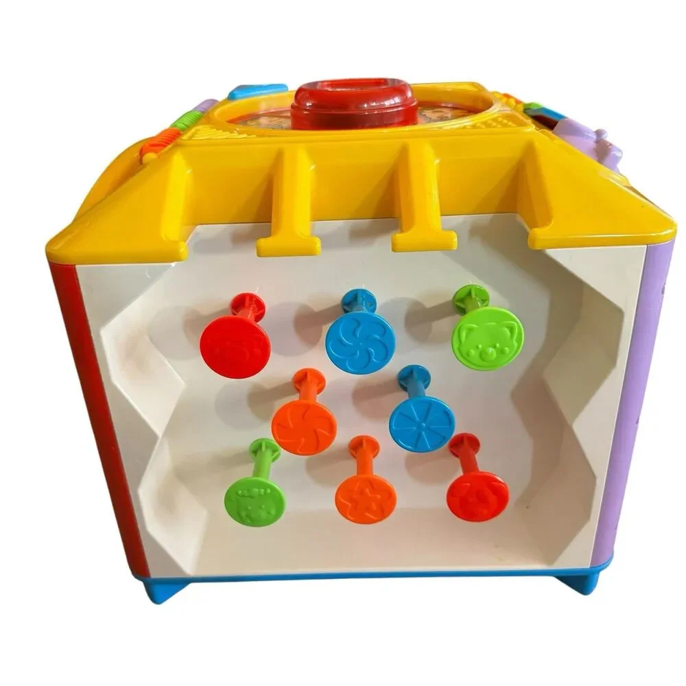 Fisher‎ Price Incrediblock Activity Cube With 26 Peek A Boo Blocks